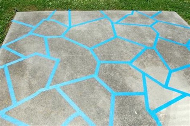 How do you paint a concrete patio to look like a stone?