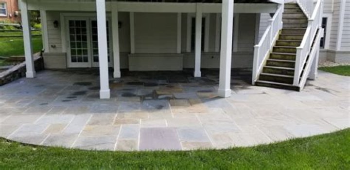 How do you power wash a flagstone patio?