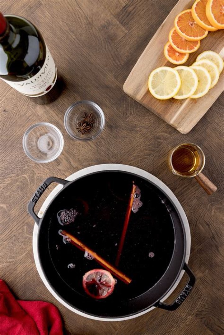 How do you reheat mulled wine?