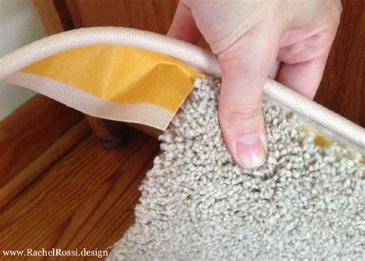 How do you seal a carpet remnant?