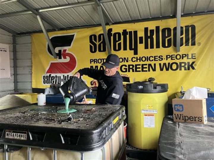 How do you use Kleen Free mites?