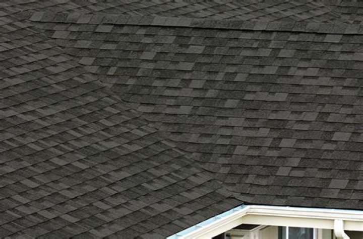 How do you weave shingles in a valley?