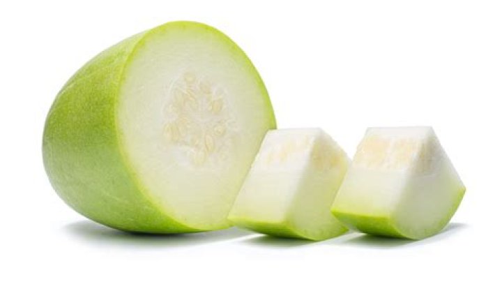 How does winter melon taste?