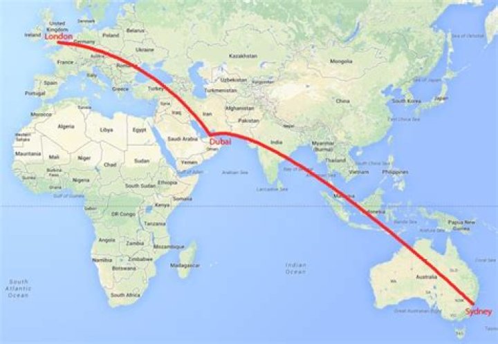 How far is the flight from Atlanta to Australia?
