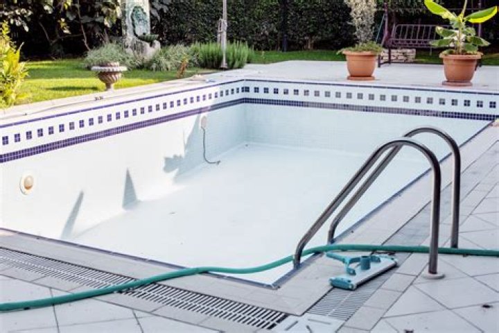 How long can you keep a pool drained?