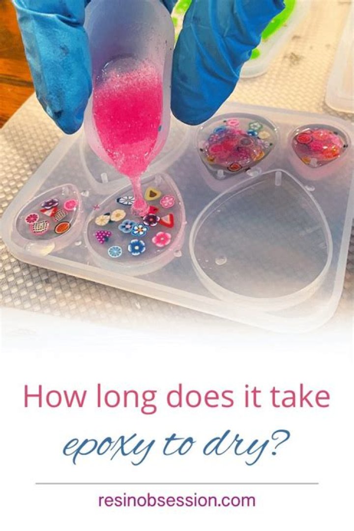 How long does it take for laticrete grout to dry?