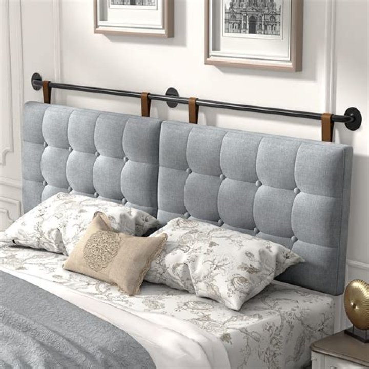 How long is a king headboard?