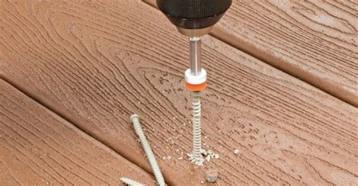 How long should screws be for 5 4 decking?