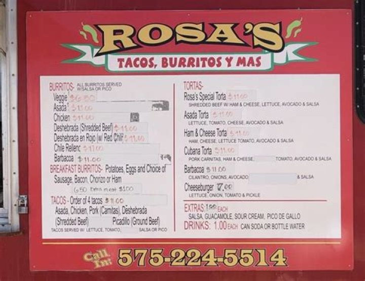 How many calories are in a Rosa's Cafe taco salad?