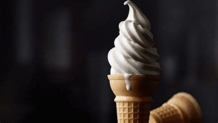 How many carbs are in McDonald’s soft serve ice cream?