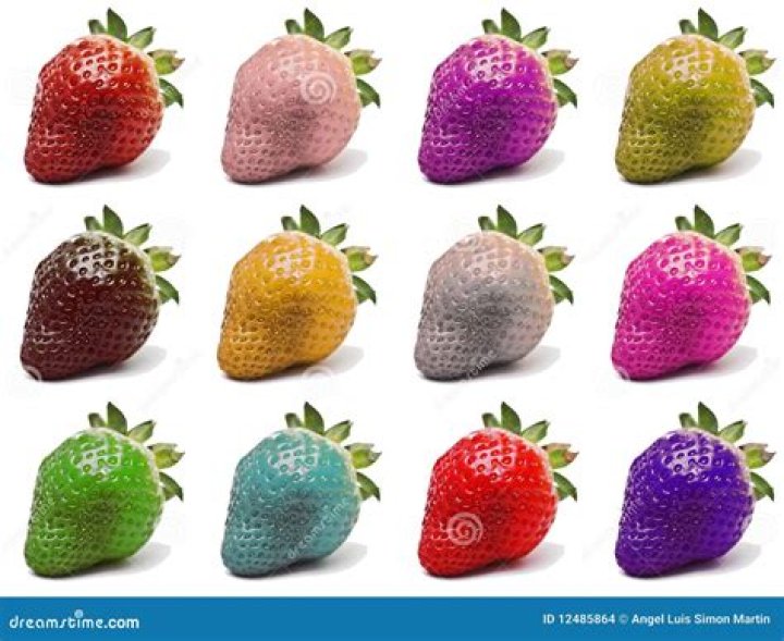 How many different colors of strawberries are there?