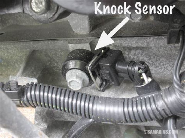 How many knock sensors does a car have?