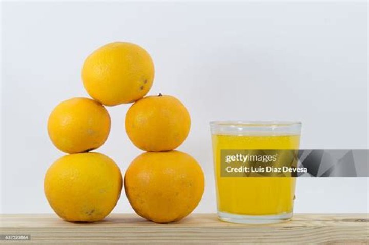 How many oranges make a glass of juice?
