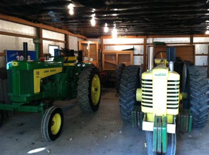 How many pounds can a tractor pull?