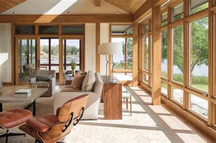 How much do bay windows cost to replace?