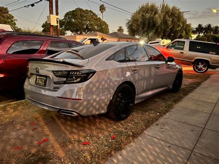 How much does it cost to install a sunroof?