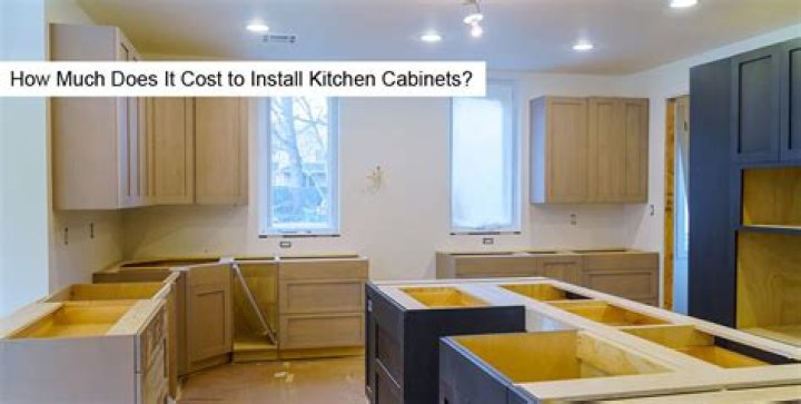 How much does it cost to install base cabinets?
