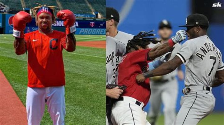 How much does Jose Ramirez weight?