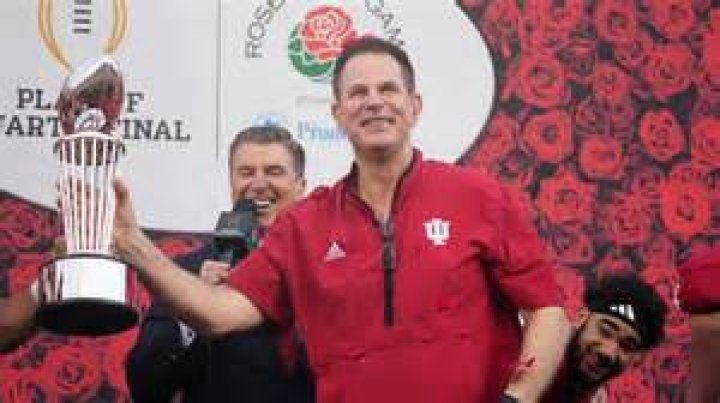 How much is Curt Smith worth?