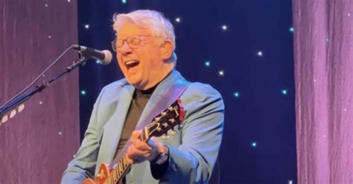 How tall is Steve Miller?