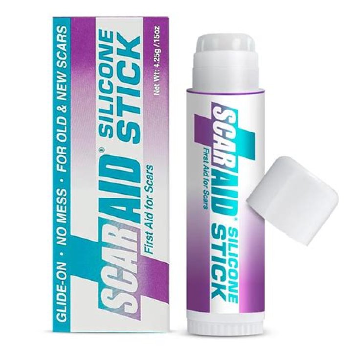 How well does silicone stick to wood?