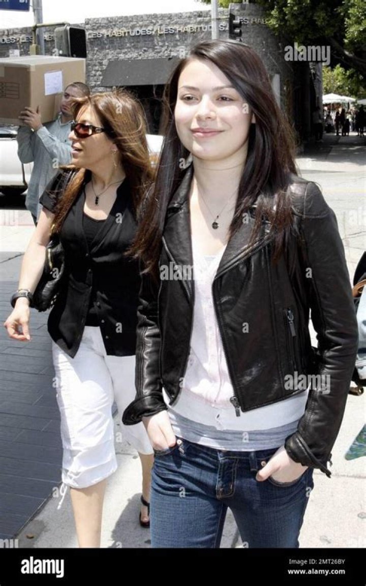 Lil Pump, Net Worth, Arrested, Sister, Boyfriend