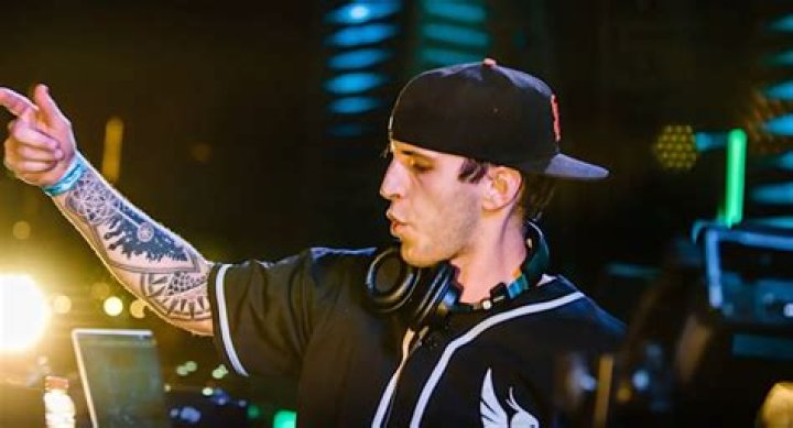 Illenium Height, Weight, Net Worth, Age, Birthday, Wikipedia, Who, Nationality, Biography