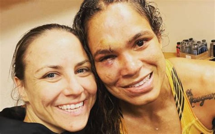 Is Amanda Nunes lesbian?
