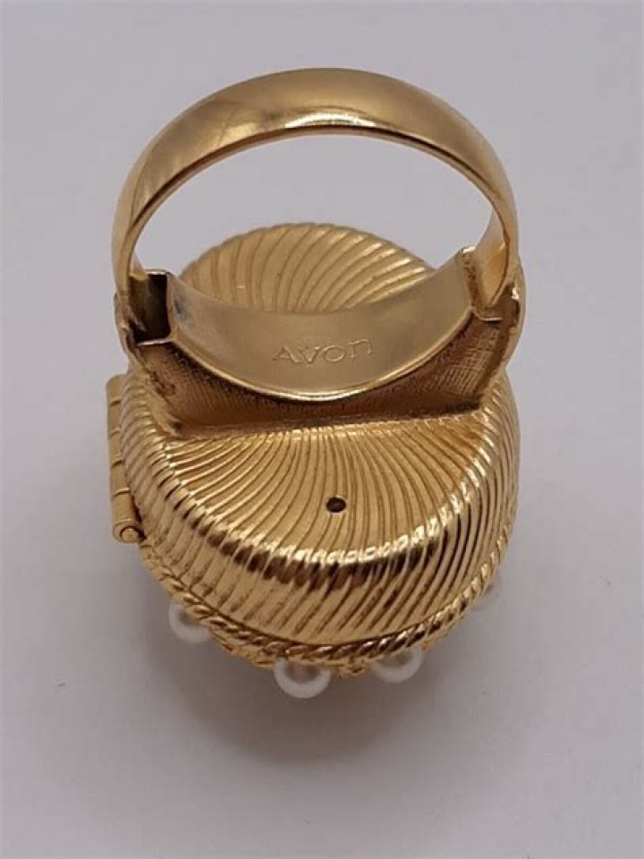 Is Avon jewelry worth anything?