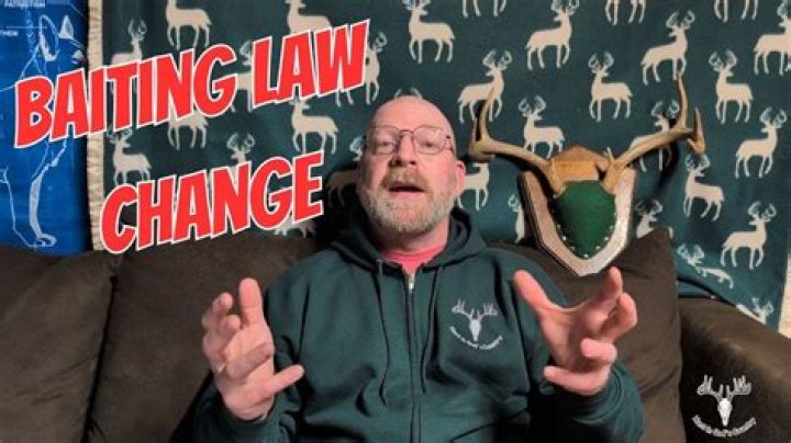 Is baiting deer and elk legal in Oregon?