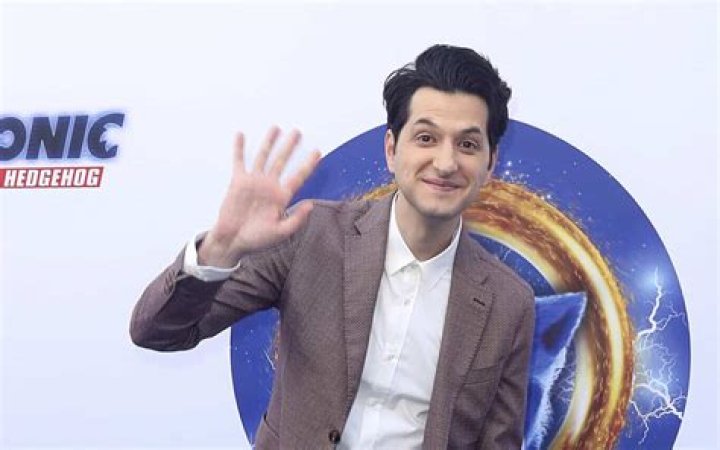 Is Ben Schwartz Married to Wife? Or Dating a Girlfriend?