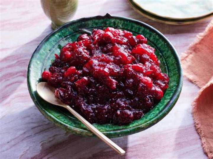 Is cranberry sauce good after expiration date?