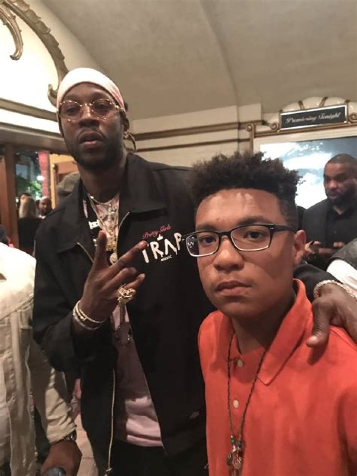 Is Deon Cole married to wife? Or Dating a Girlfriend? Kids: Dylan