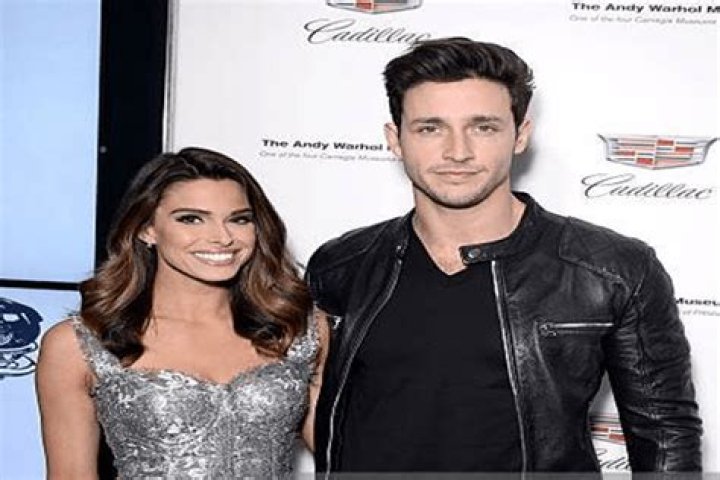 Is Dr. Mike Dating Anyone? Here’s All You Need To Know About His Dating Life!