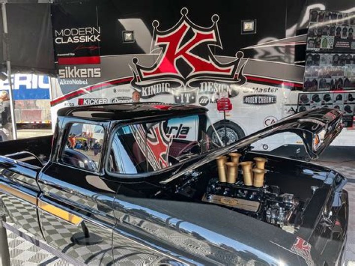 Is Gas monkey Kevin Schiele from “Bitchin’ Rides” married? His Wiki: net worth, wife, Kindig-It Design, truck, restoration