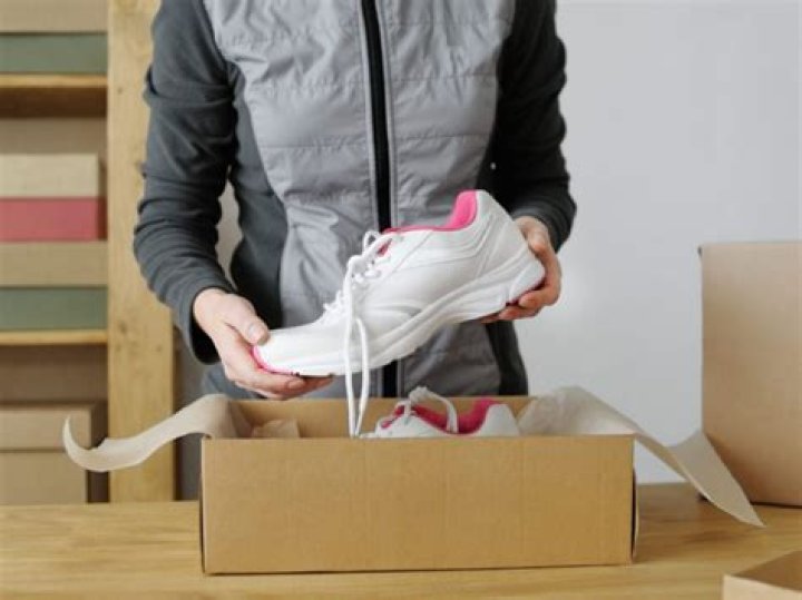 Is it bad to keep shoes in boxes?