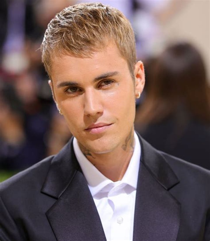 Is Justin Bieber Gay? Know the Real Truth About Justin’s Sexuality Here!