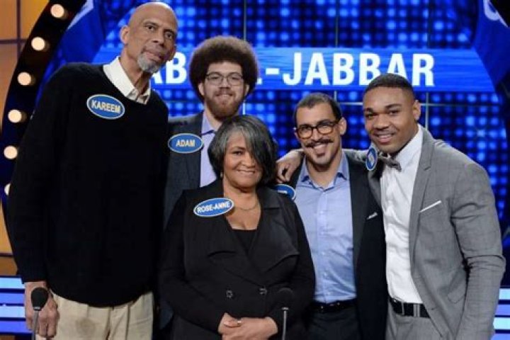 Is Kareem Abdul Jabbar Married to Wife or Dating a Girlfriend?