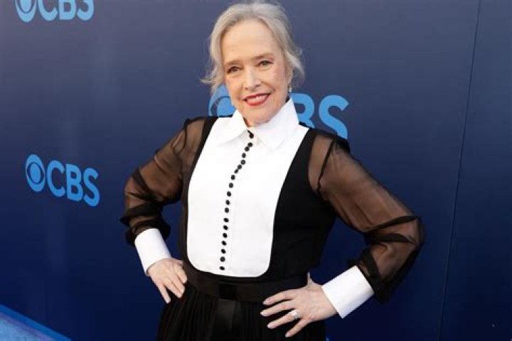 Is Kathy Bates lesbian?