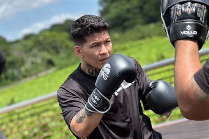 Is Larissa Pacheco trans?