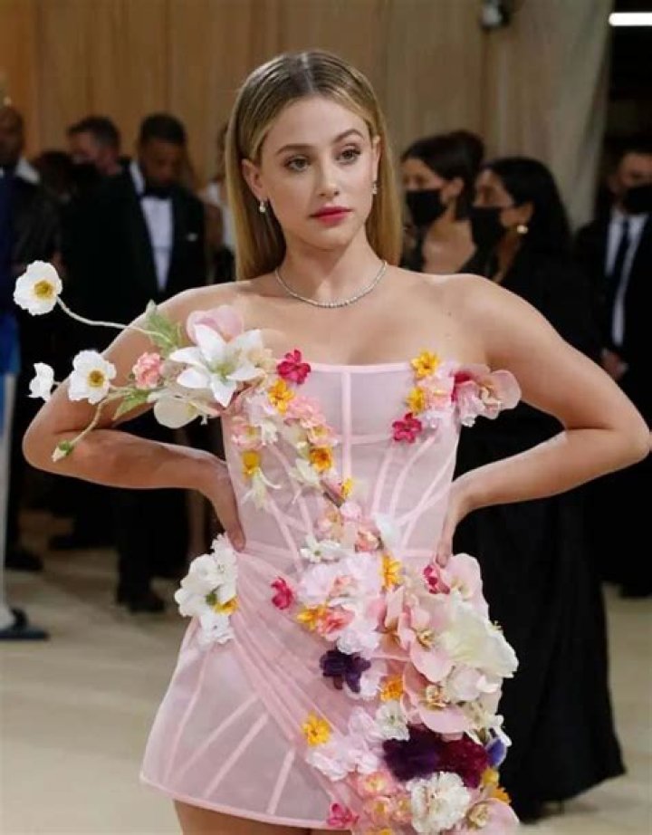 Is Lili Reinhart Gay? Age, Height, Net Worth