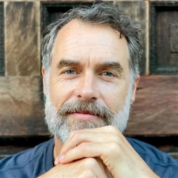 Is Murray Bartlett Gay? Age, Height, Net Worth