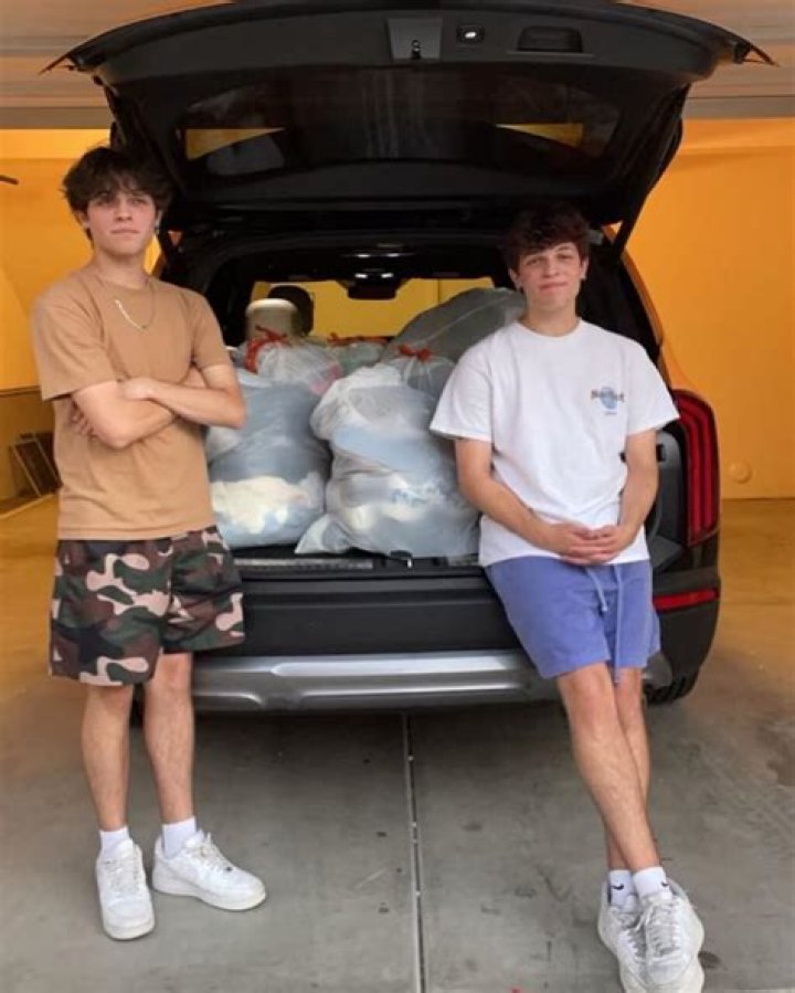 Is Nick Sturniolo Gay? Age, Height, Net Worth