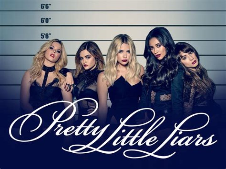 Is Noel a pretty little liars?