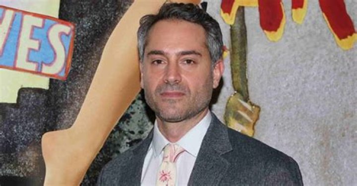 Is Omar Metwally Wedded? Or Dating a Girlfriend?