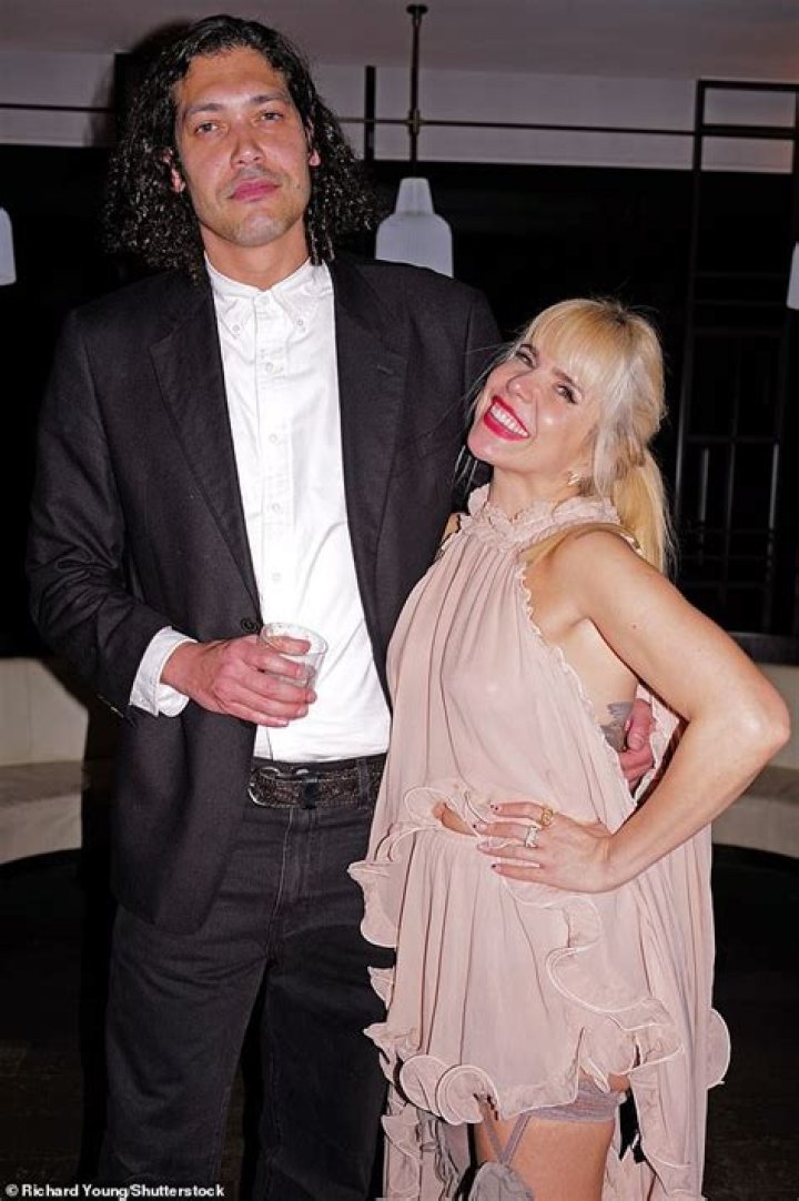 Is Paloma Elsesser Married? Boyfriend, Parents, Ethnicity, Measurements