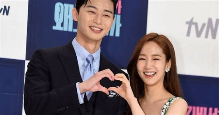 Is Park Seo Joon Married to Wife? Or Dating a Girlfriend?