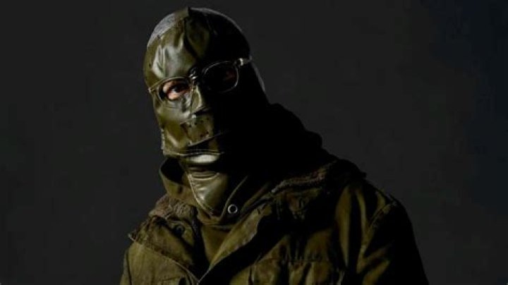 Is Paul Dano Gay? Age, Height, Net Worth