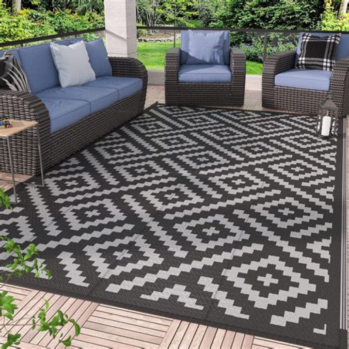 Is polypropylene good for outdoor rugs?