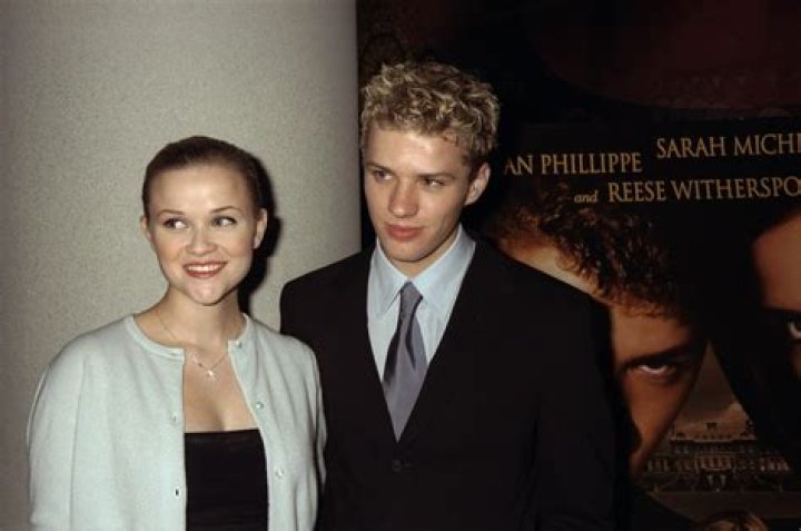 Is Ryan Phillippe gay?